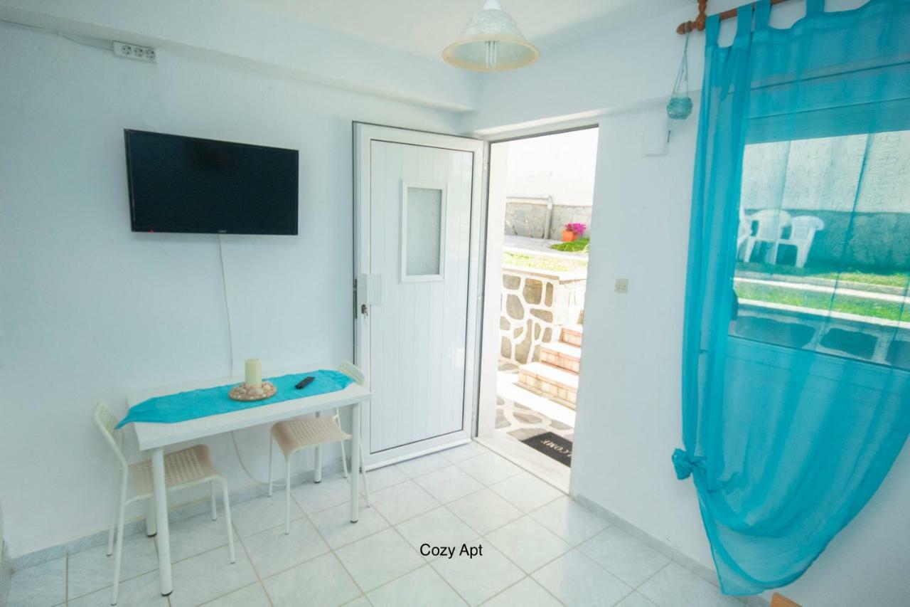Aello Sea-Seafront Apartments Skala Fourkas Ngoại thất bức ảnh